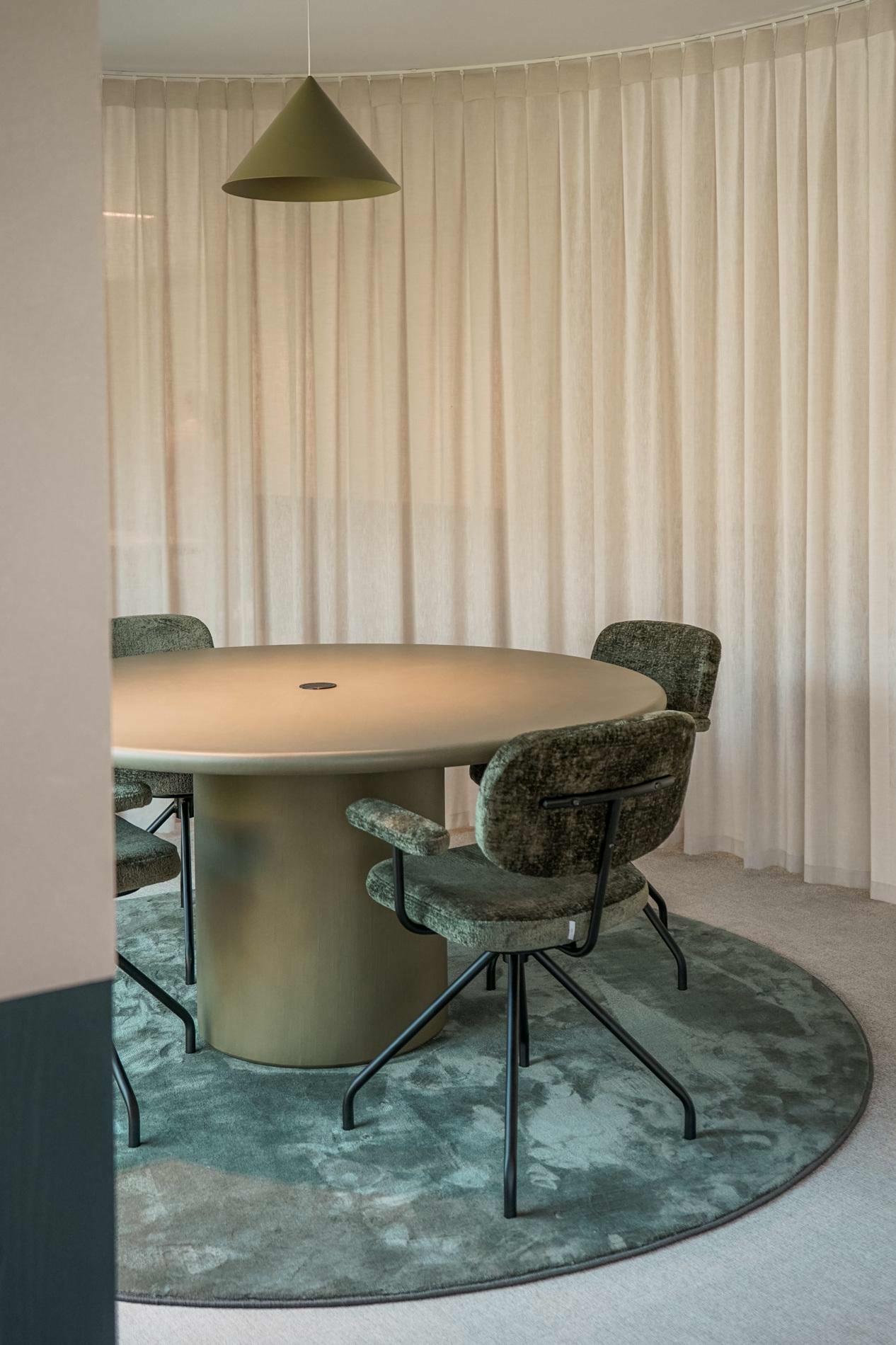 VOGHERA OFFICE CHAIR